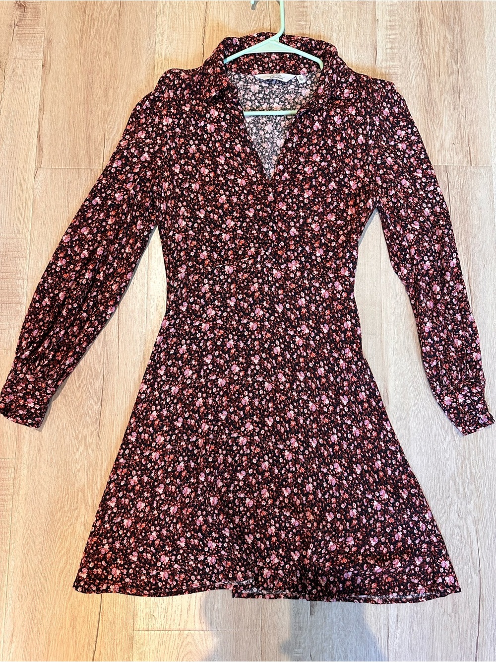 & Other Stories Black Long-Sleeve Floral Fit-&-Flare Dress with Pink Blossoms